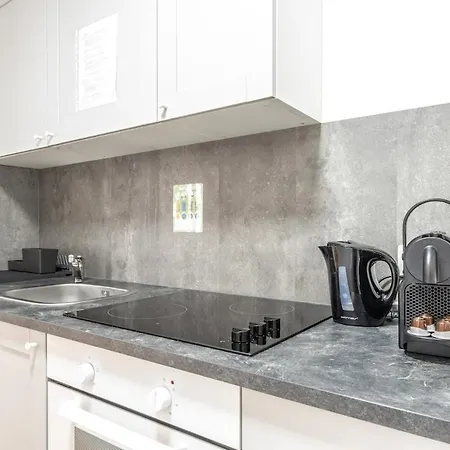 Moderne Traumwohnung Direkt An Der Mosel In *