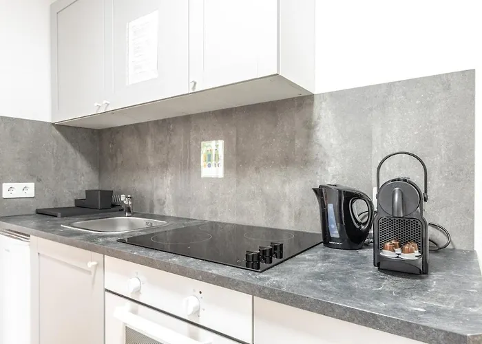 Moderne Traumwohnung Direkt An Der Mosel In *